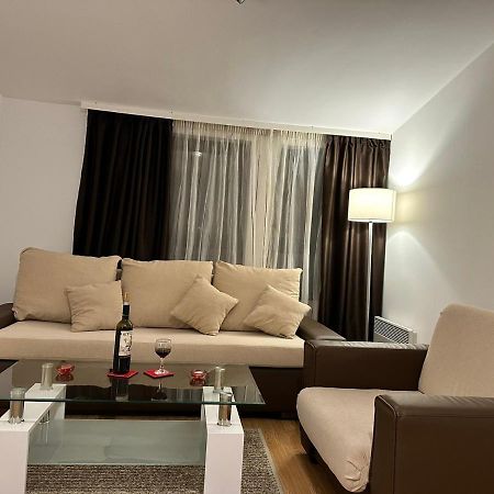 Aspen Luxury Apartamnet Razlog Bagian luar foto