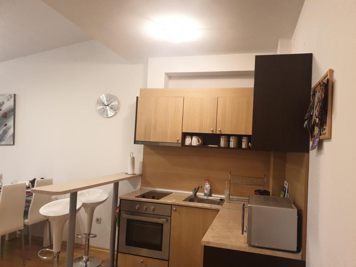 Aspen Luxury Apartamnet Razlog Bagian luar foto